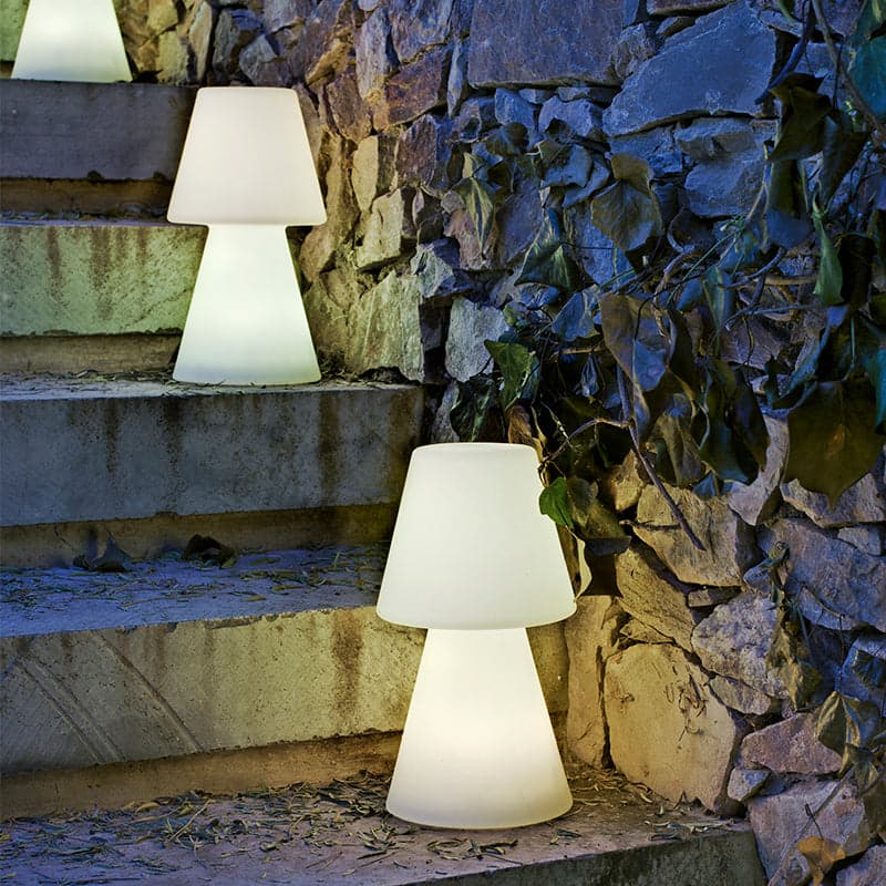 Lola 30 Battery Lamp New Garden