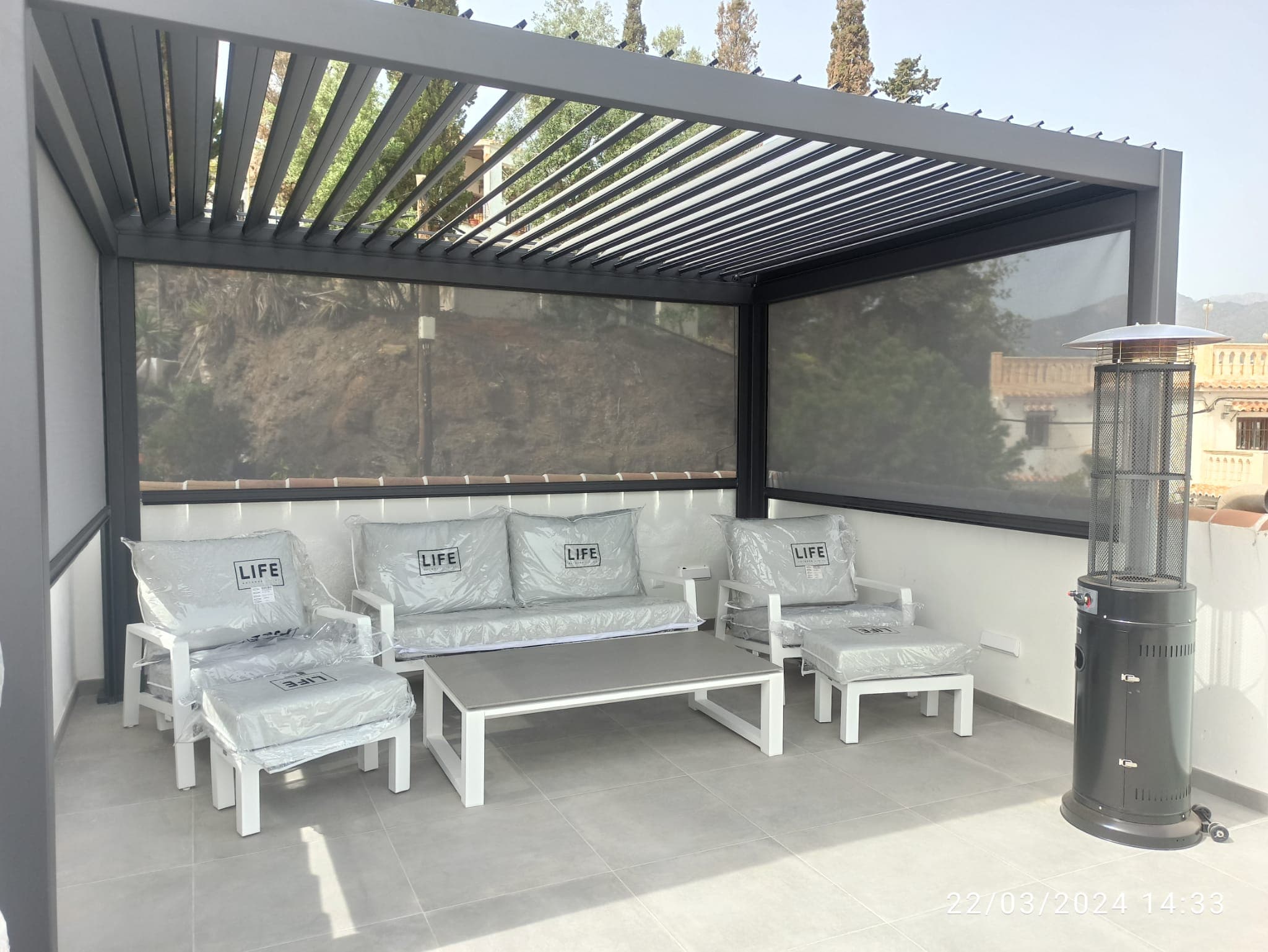 Hvordan fungerer en bioklimatisk pergola?