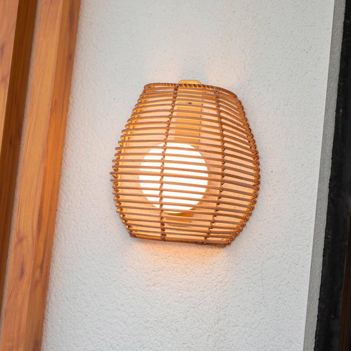 Vägglampa Bossa 25 Wall Kabel New Garden