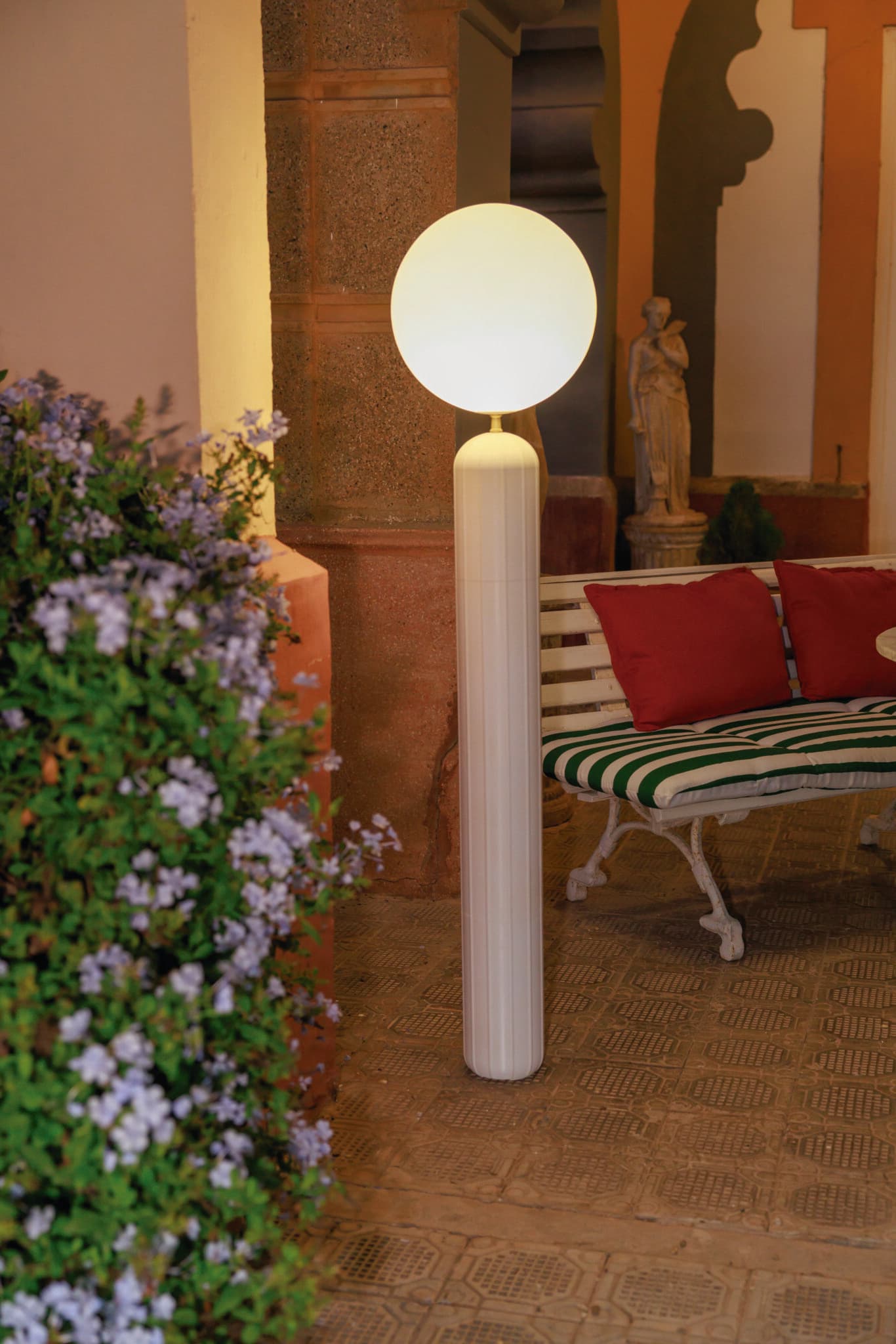 Lampa Monica 150 Garden