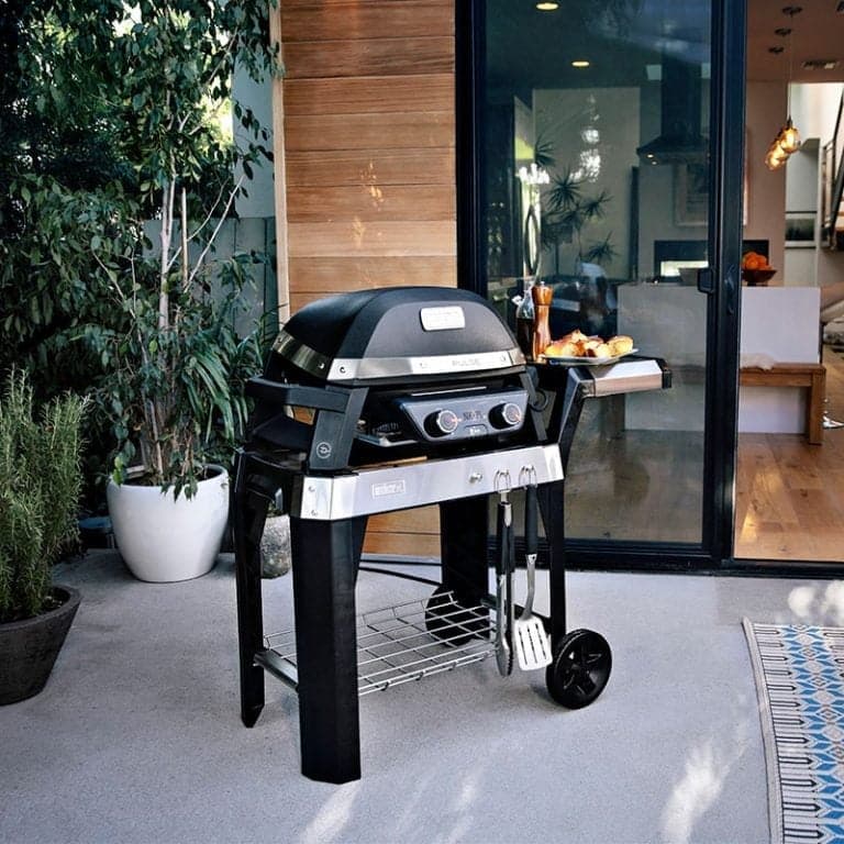 Barbecue con carrello Weber Pulse 2000