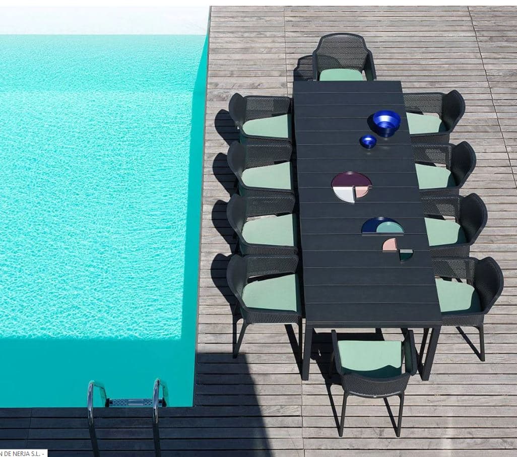 Rio 140 Extending Dining Table + Net Armchairs Set Nardi